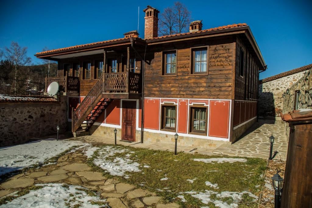Дома для отпуска Red House Копривштица-31